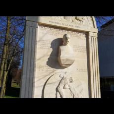 Visuel ENTRE GUERRE ET PAIX