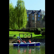 Visuel BATEAU SUR L'EAU, LA RIVIÈRE, LA RIVIÈRE ...
