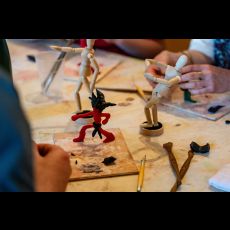 Visuel Atelier en famille sculpture : un pour tous et tous burin