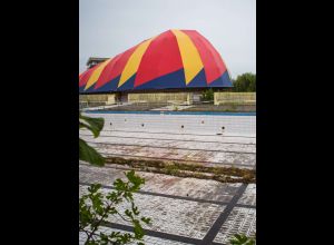 Visites De la piscine au Chapiteau
