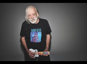 While my guitar gently weeps