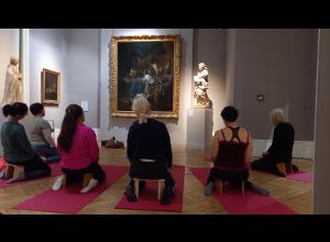 Séance de Yoga au musée de Tessé