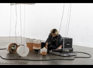 Concert de tambours DIY & feedback par Hongli Wang