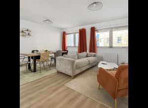 Spacieux et Moderne Proche Centre