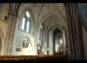 NOTRE-DAME-DE-LA-COUTURE CHURCH