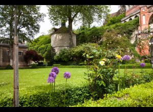 JARDINS DU CHATEAU DE PONCE SUR LE LOIR