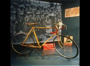 MUSEUM OF THE BICYCLE :  LA BELLE ECHAPPEE