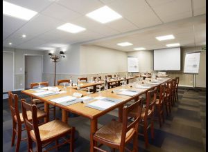 HOTEL RESTAURANT CAMPANILE ARNAGE