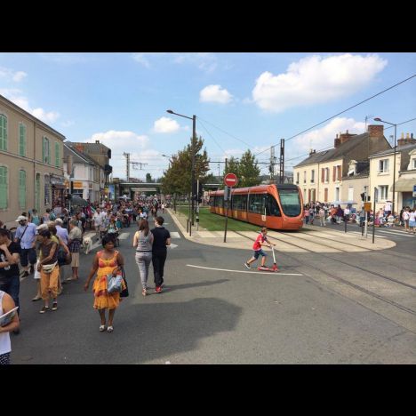 Visuel Bric à brac Jaurès