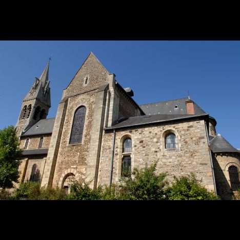 Visuel SUR LES PAS DE DENIS DARCY, ÉLÈVE ET COLLABORATEUR DE L'ARCHITECTE VIOLLET-LE-DUC - DANS LE CADRE DES FLÂNERIES MANCELLES