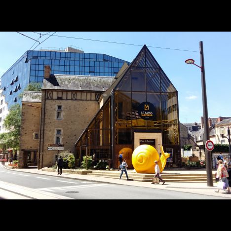 Visuel PARCOURS ARCHITECTURAL : L'ART CONTEMPORAIN AU MANS - DANS LE CADRE DES FLÂNERIES MANCELLES